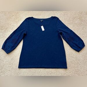 💙 Talbots Navy Blouse with Lace Sleeves 💙
